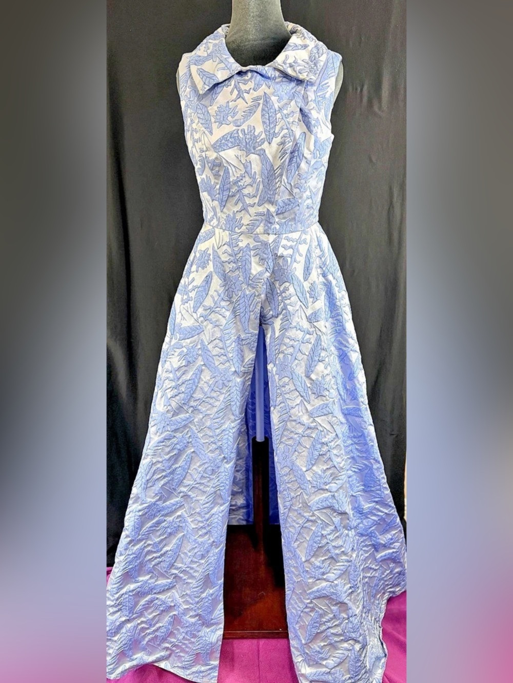 Gail McInnis Productions “walk-Thru” Gown Ice Blue sleeveless Collared Front Spl